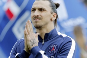 女子4×200米自由泳接力澳大利亚称霸赛场，女子4×100米自由泳接力决赛