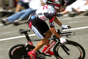 加拿大队在国际乒联混合团体世界杯中的挑战与机遇，加拿大乒乓球比赛