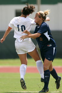 开云体育入口-NBA球员投篮动作优化与训练方法研究，nba美如画的投篮姿势