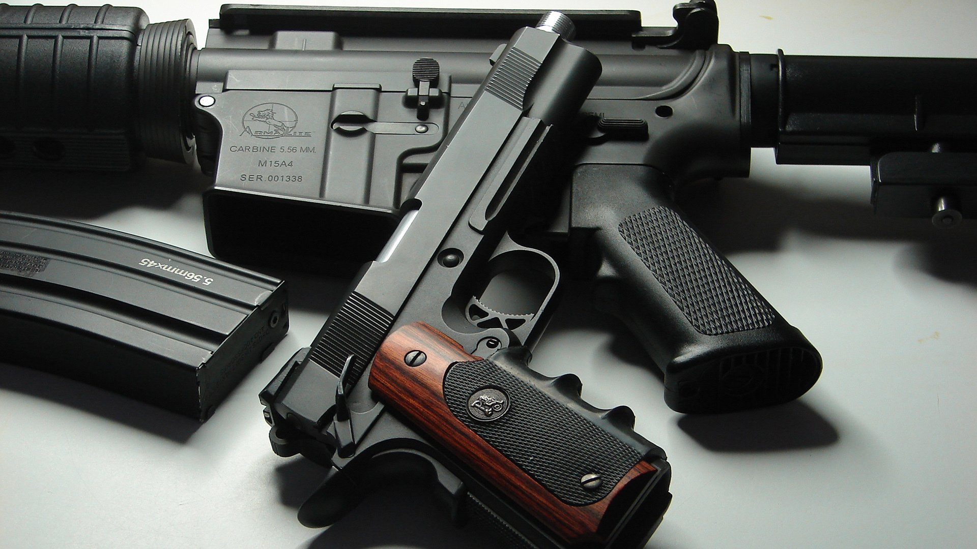 拳击比赛夜场灯光秀引爆全场气氛，拳击夜店