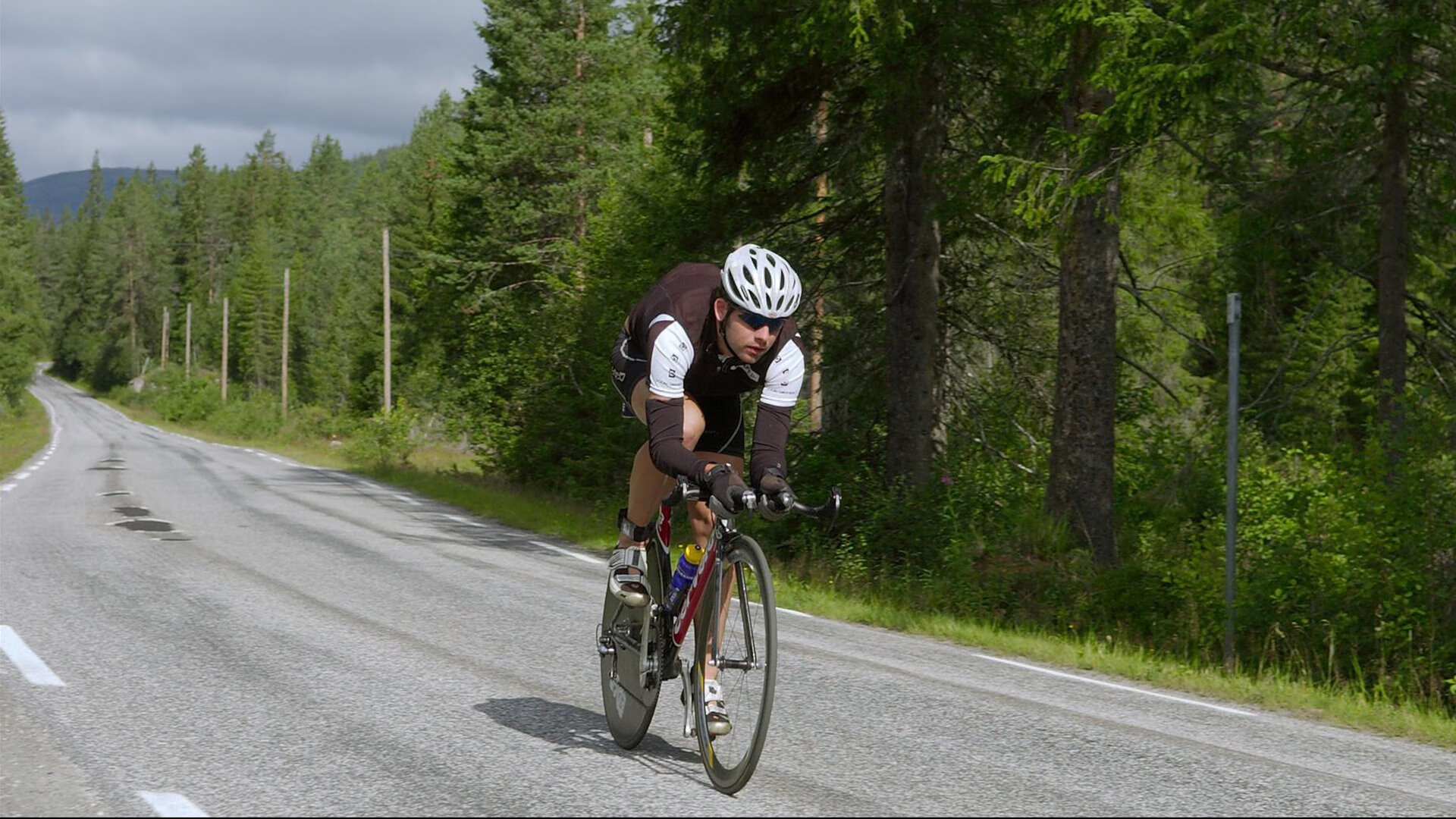 kaiyun 开云体育-世界青少年冠军赛，法国队和加拿大队争锋天下，青春激荡，世界级青少年比赛