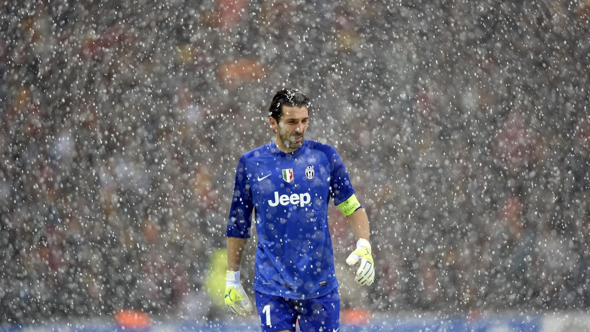 国家队安排战术演练日集中打磨多种比赛方案